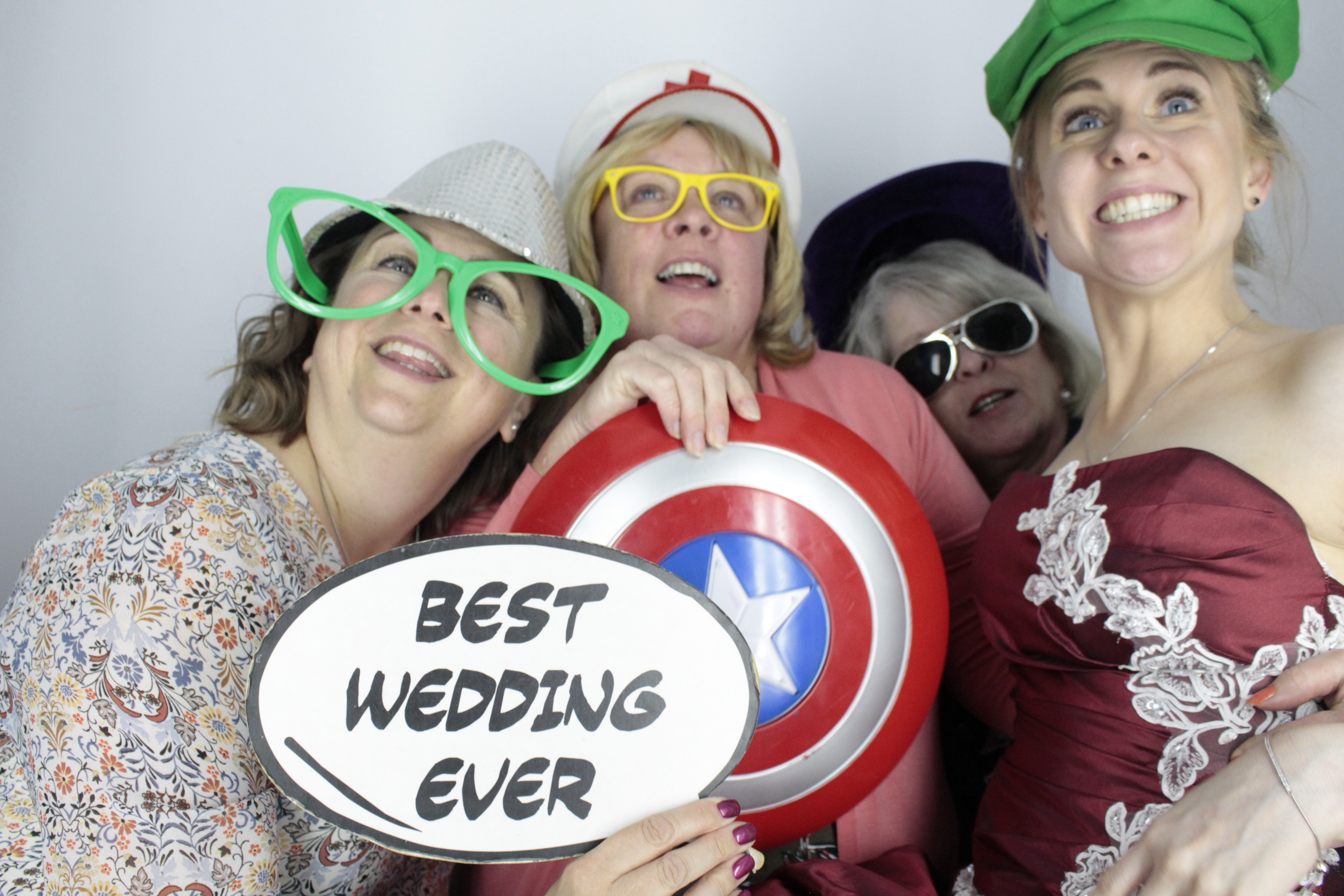 Andy & Leah's Wedding | View more photos from the event at gallery.myphotoboothexperience.co.uk/u/MyPhotoBoothExperienceLtd/Andy-Leahs-Wedding